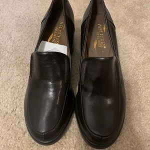 Aerosoles brown loafer. Size 6.5